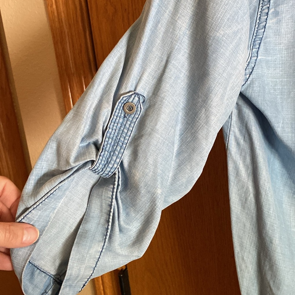 Skies Are Blue Light Blue Women’s Top - Picture 4 of 9